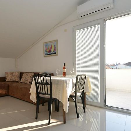 Apartmani Vedrana, Murter Eksteriør bilde