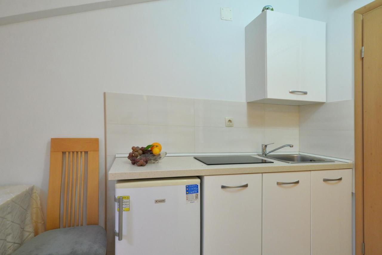 Apartmani Vedrana, Murter Eksteriør bilde