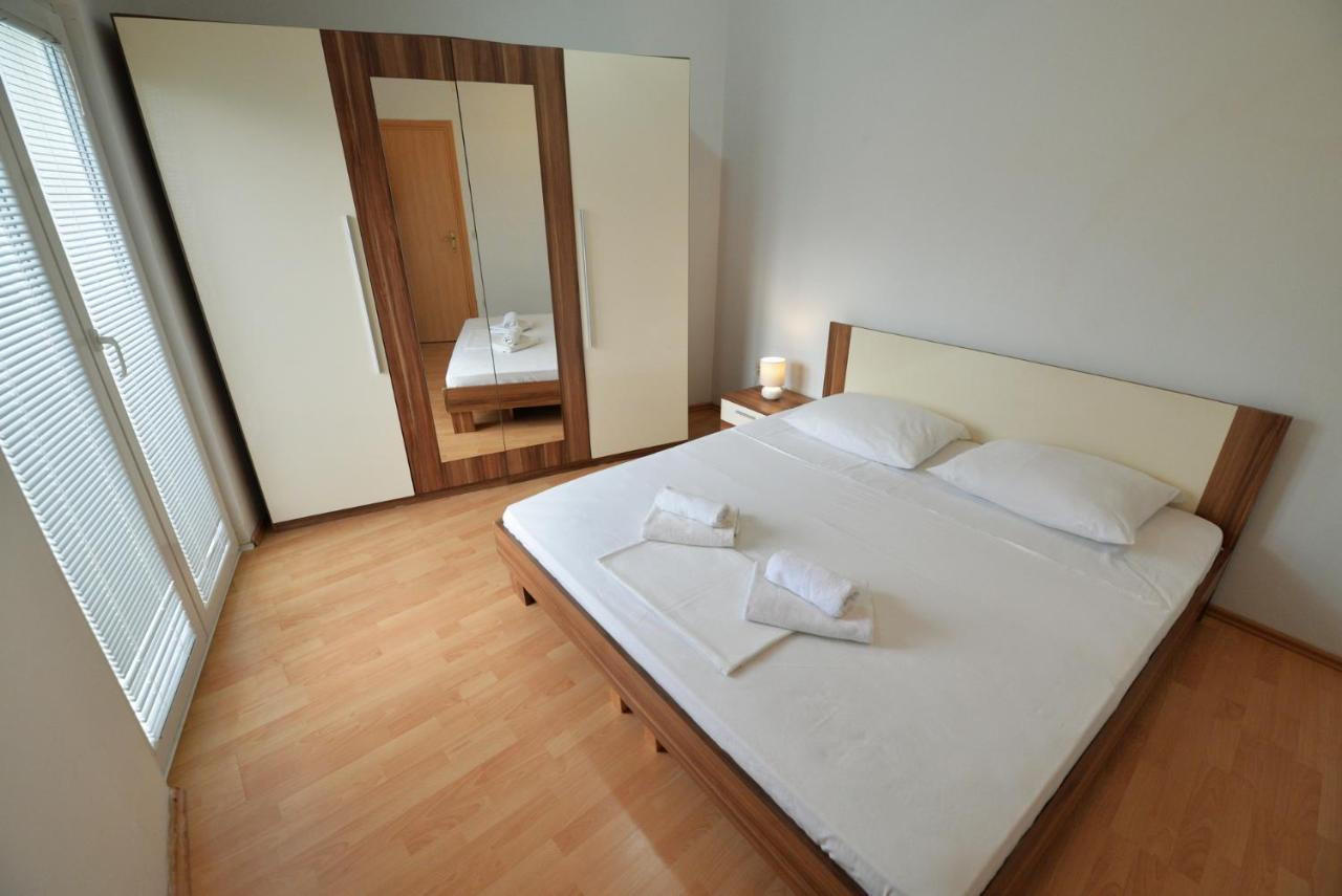 Apartmani Vedrana, Murter Eksteriør bilde
